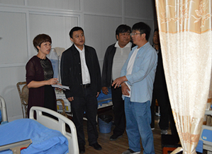 庄宇县长一行视察腾冲县中医医院