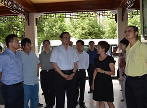 国家卫计委副主任王国强调研腾冲县中医医院