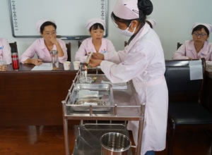 南涧县中医医院开展中医护理技术操作规范化培训