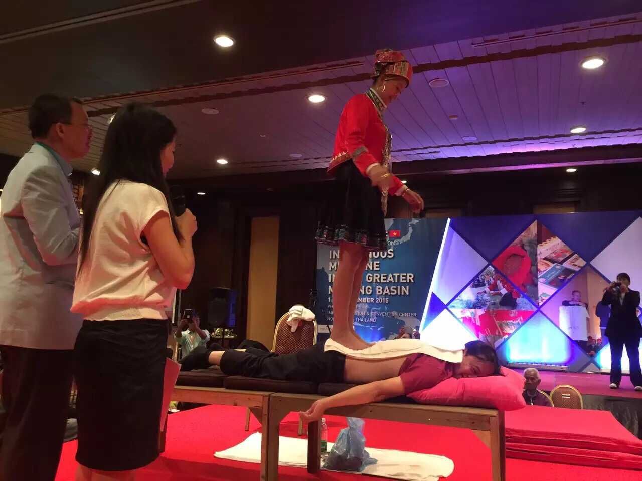 云南民间医生走出国门显“身手”